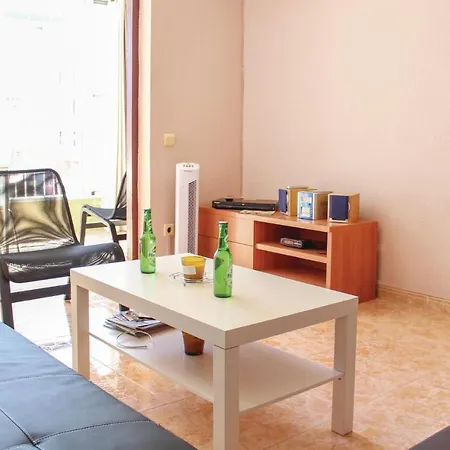 Apartment 2 Bedroom Pet Friendly In