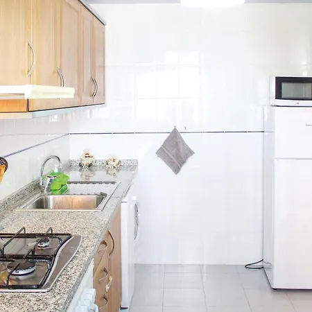 2 Bedroom Pet Friendly In *